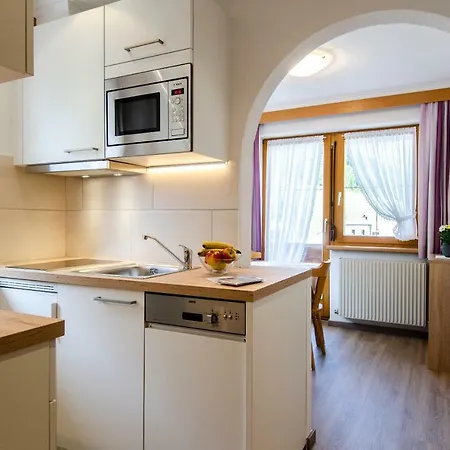 Petra Apartment *